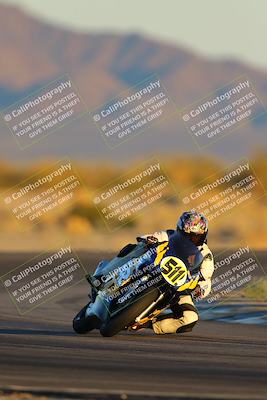 media/Jan-21-2023-CVMA (Sat) [[b9eef8ba1f]]/Race 13 500 Supersport-350 Supersport/